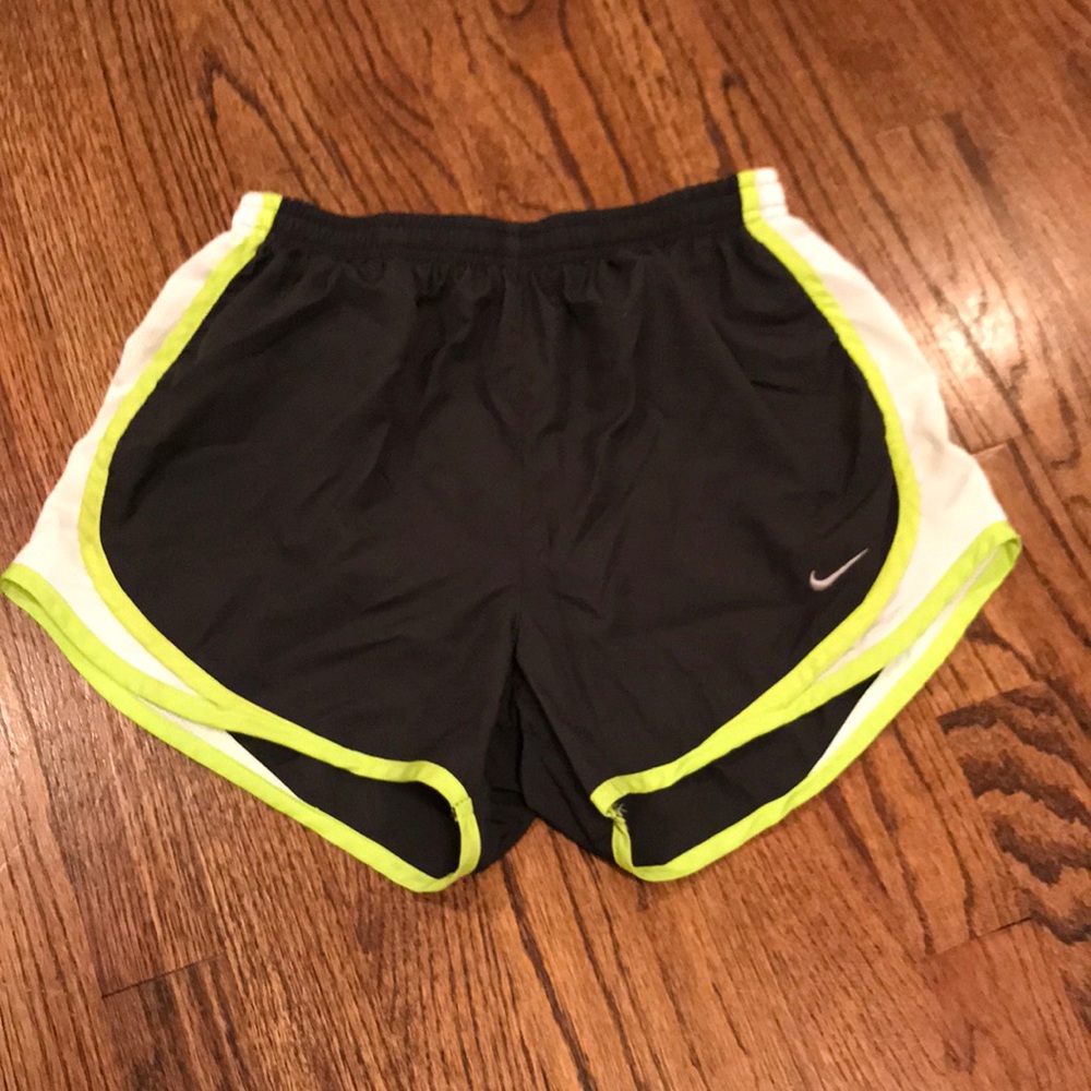 Women’s Nike Dri-Fit shorts, size S